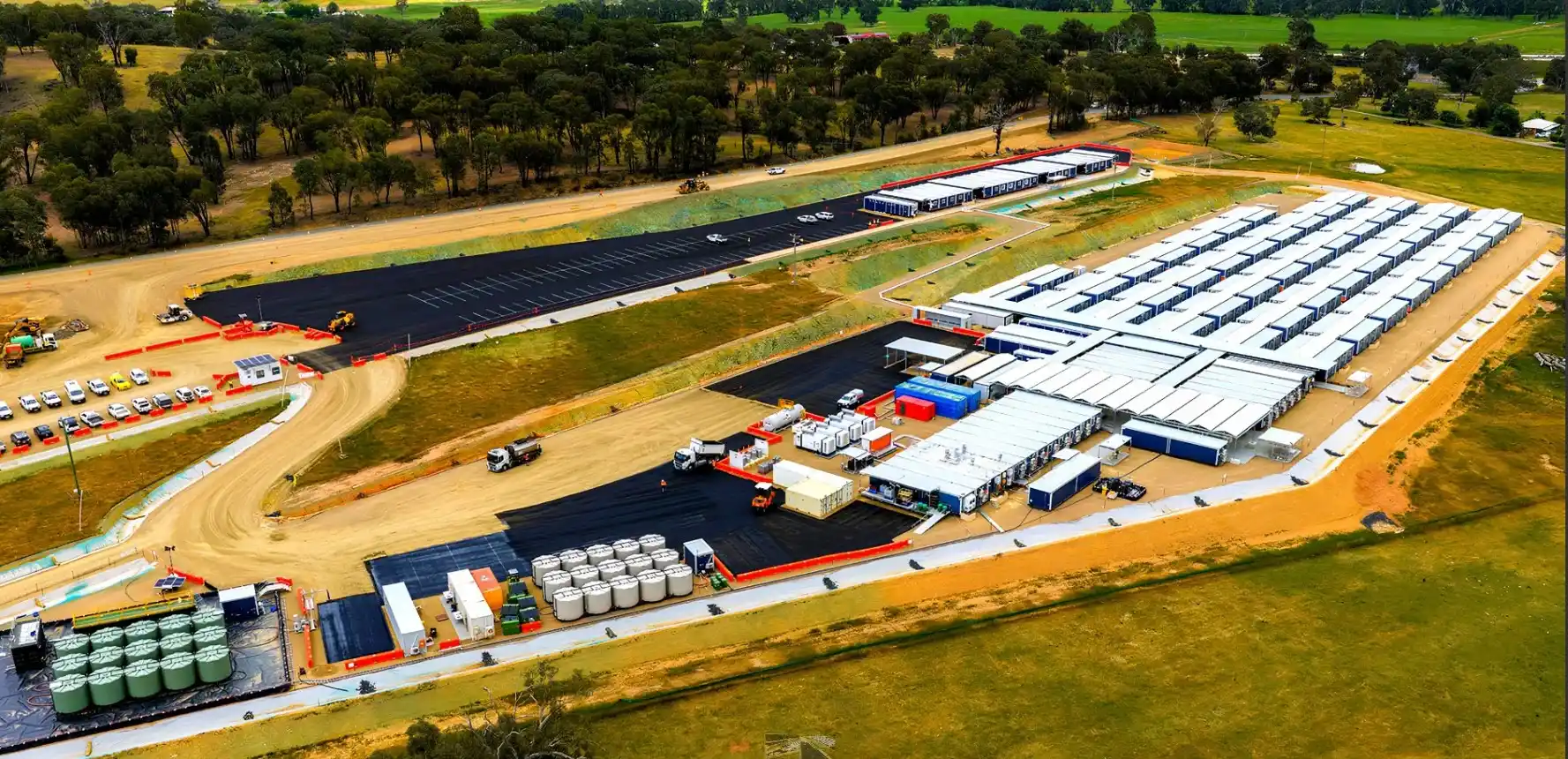 Aerial view of an APC accommodation village delivered on a major project site